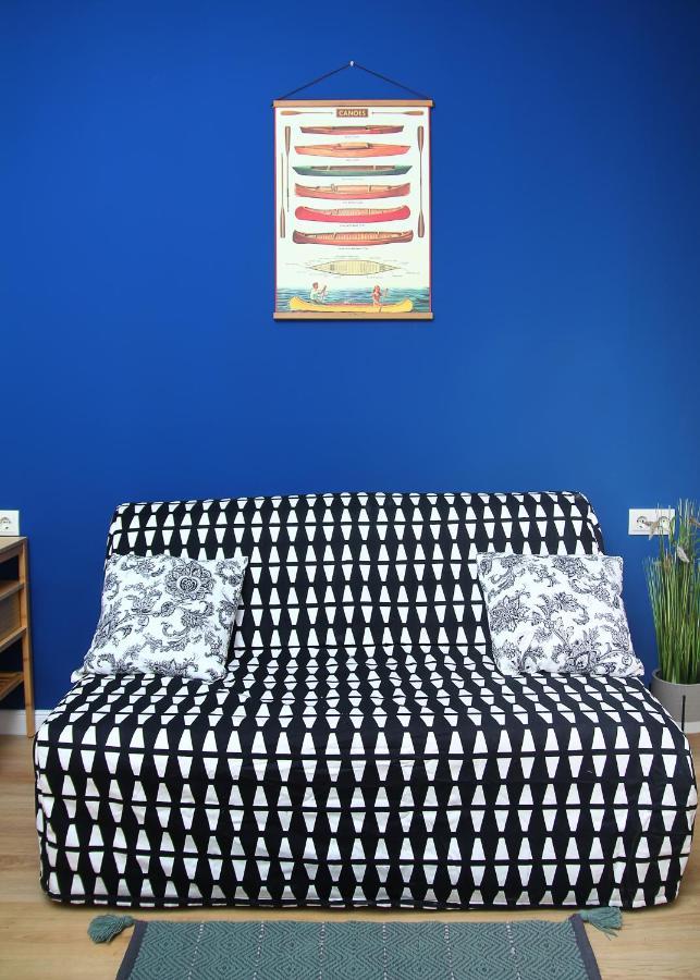Parilament On Rustaveli 4 Rooms Tbilisi Esterno foto
