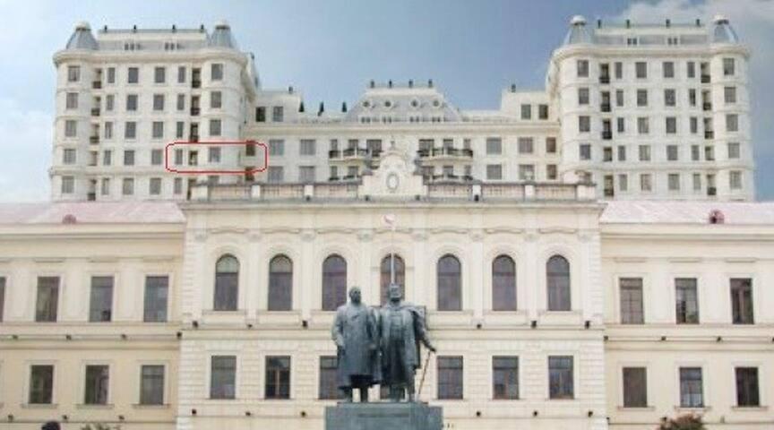 Parilament On Rustaveli 4 Rooms Tbilisi Esterno foto